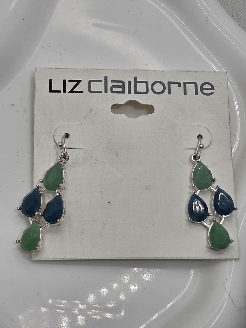 ✨ NWT Liz Claiborne Green & Blue Teardrop Earrings 💙 Silver Cluster Dangles